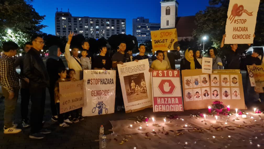 SimaNoori1's tweet photo. مراسم شمع افروزي به ياد قربانيان و شهداي دايكندي - برلين - آلمان
#StopHazaraGenocide

Candle lighting ceremony in memory of Daikendi victims and martyrs - Berlin - Germany
#StopHazaraGenicide
 @UnityNewsNet 
@SE_AfghanWGH 
@UNHumanRights 
@USAmbKabul 
@SR_Afghanistan https://t.co/iV96uJqLBm