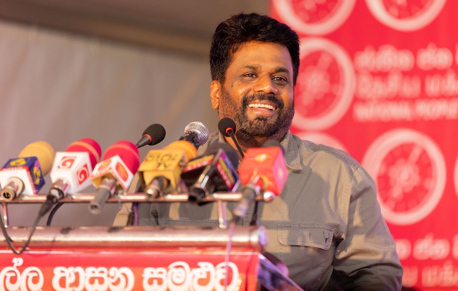 ශ්‍රී ලංකා ප්‍රජාතාන්ත්‍රික සමාජවාදී ජනරජයේ 9 වන විධායක ජනාධිපති අනුර කුමාර දිසානායක මහතාට උණුසුම් සුබ පැතුම්.

වසර 76 ක් පුරාවට මෙරට වෙලාගෙන සිටි සාම්ප්‍රදායික දේශපාලන ක්‍රමය නිමාකරමින් නව ජනතාවාදී පාලන යුගයක ආරම්භය සනිටුහන් කිරීමට ඔබට හැකිවේවායි ප්‍රාර්ථනා කරන්නෙමු.

#AKD #LKA