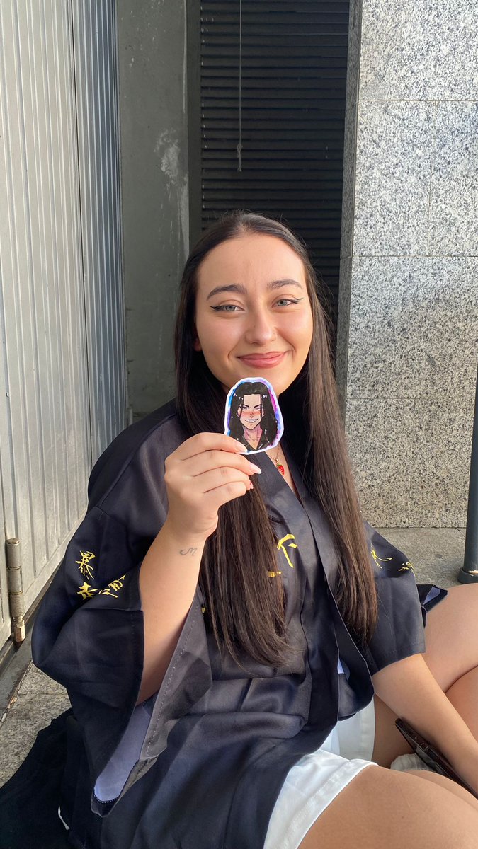 nadiine09's tweet photo. Mi primera Japan ha sido increíble🥹 
Siempre seré una otaku orgullosa y nadie me moverá de ahí💗
(Somos las mejores Nana y Hachi que vais a ver)🍓 https://t.co/5lDQQ0zmi9