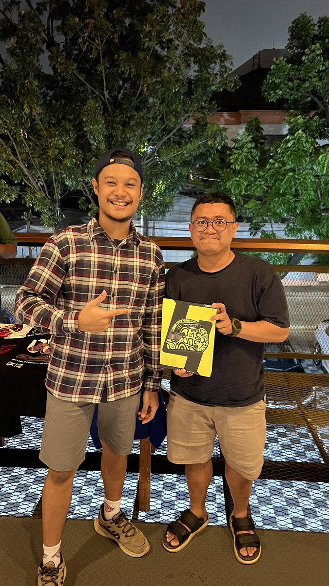 Selamat kepada seluruh pemenang doorprize nobal <a href="/SembalapID/">Sembalap ID</a> #SingaporeGP chapter Jakarta yg di sponsori oleh <a href="/itsracedayy/">IG: @raceday.merch 🏁</a> dan <a href="/iceone_diecasts/">🏎️💨💨 Iceone Scalemodels</a> malam hari ini😍🎉  see you again di #LasVegasGP gais!!