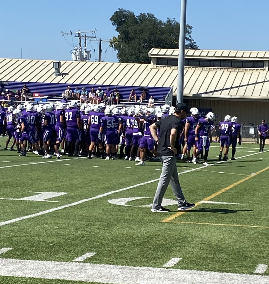 Perry_Boys2025's tweet photo. I had a great visit yesterday thanks to all the coaches and staff.. @CoachDNew_ @coach_lonardo @MajorsFootball @desmond1689 @BanksJetsFB @Coach_RMorgan24 @CoachGold10 @CoachDport @CoachUnderwood7 @DexPreps @HallTechSports1 @PrepRedzoneAL @QBC_Bham @RecruitsAlabama @BigFaceSportss https://t.co/1gLkE764C2