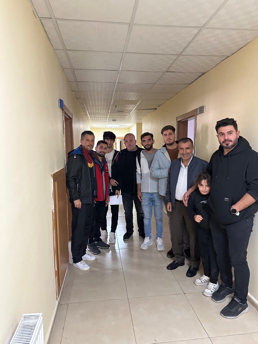 ilk adiminizda yaninizdaydik, son adiminizda da yaninizda olacağız.
şehrinize, evinize hoş geldiniz gençler. #gsbgm