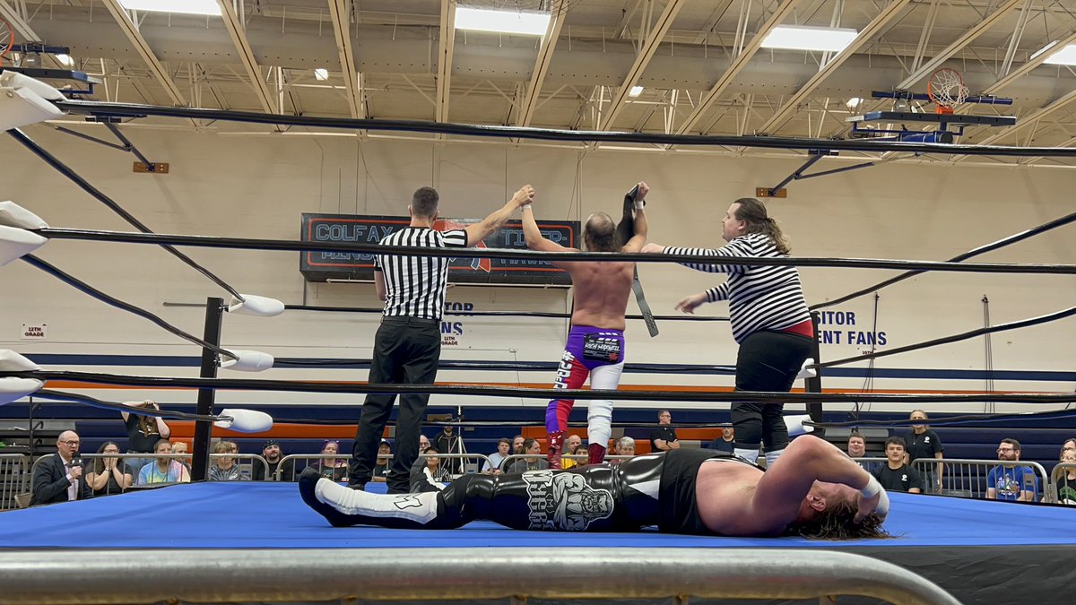 Colfax screw job avoided!! <a href="/bryanalvarez/">Bryan Alvarez</a> <a href="/Sempervive/">Fidel Sasstro</a> <a href="/PWTerritory/">Premier Wrestling Territory</a> Undisputed Heavyweight champion! #MainFeature