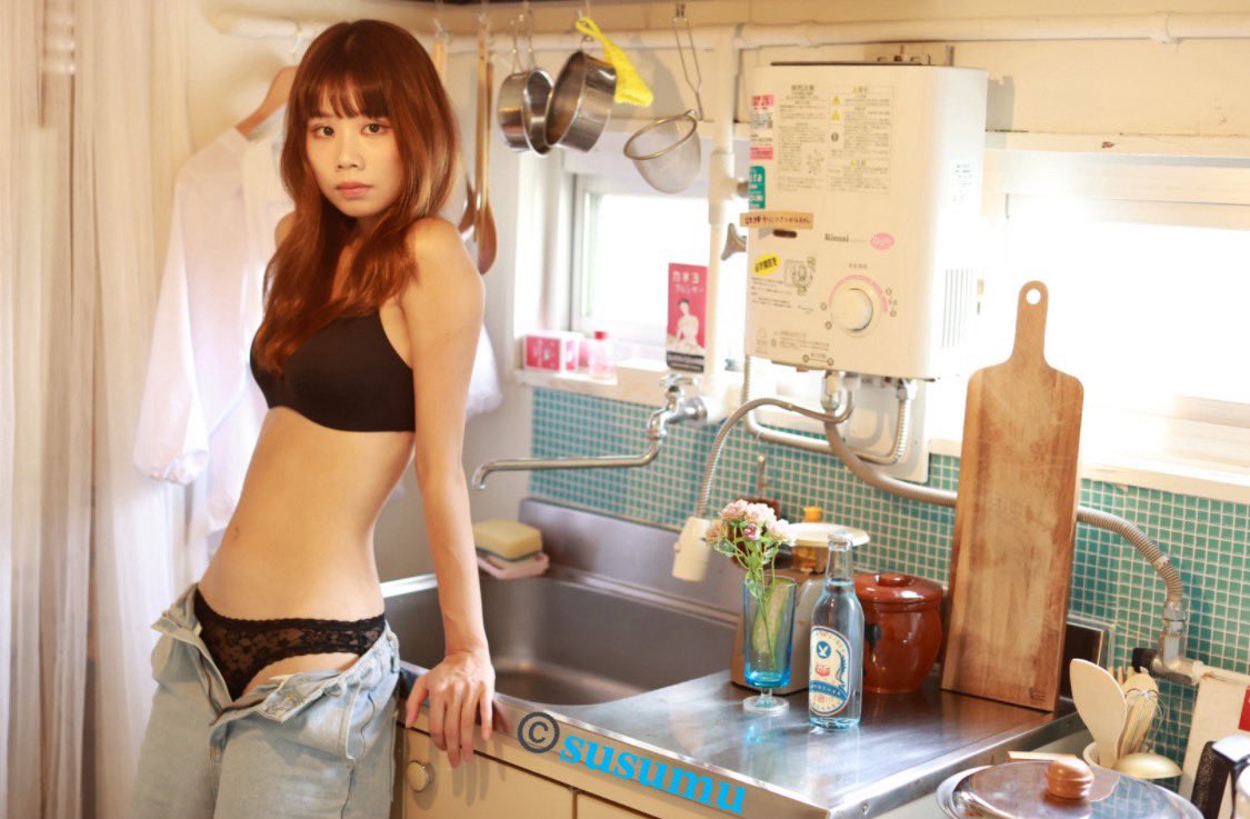 susumu_PWO's tweet photo. 【御台所】
𝒅𝒂𝒕𝒆 2024.9.21
𝒎𝒐𝒅𝒆𝒍 @Rika_subaccount #Rika
𝒑𝒍𝒂𝒄𝒆 @studio_obento #白樺舎 #room207
𝑻𝑯𝑿 Rikaさん個撮自主企画『団地×グラビア』❶

#日常 #あるようで_ない_日常 #団地_グラビア #御台所 https://t.co/tq2ZCLZVGQ