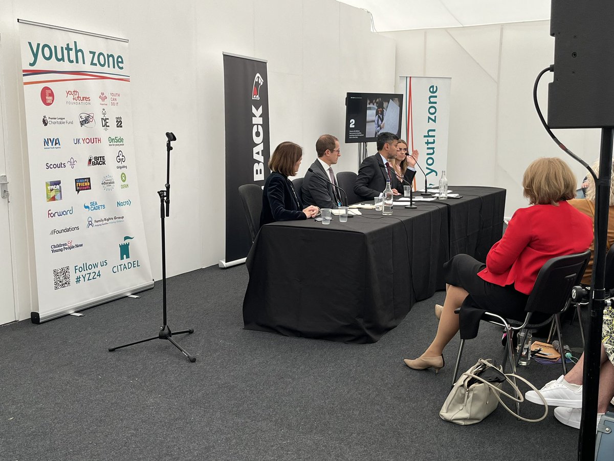 And we’re off again! This time to ‘sunny’ Liverpool (So much🌧️!) for <a href="/UKLabour/">The Labour Party</a> conference.

It’s the 1st time <a href="/WCRF_UK/">WCRF</a> has attended a party conference - looking forward to meeting those interested in cancer prevention &amp; modifiable risk factors.

First stop <a href="/BiteBack2030/">Bite Back</a> fringe!