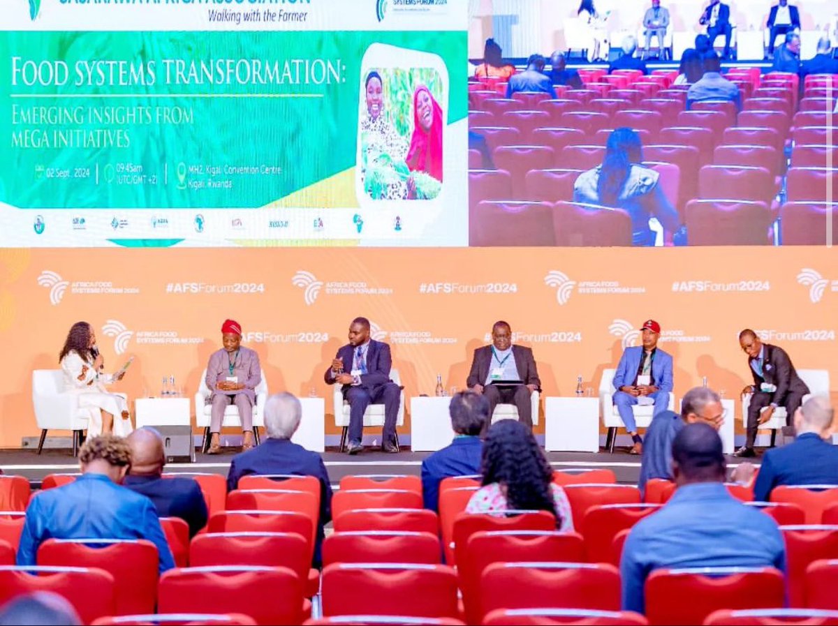 cornerstone_tz's tweet image. #ConferenceEvents

Team Cornerstone in Kigali, Rwanda

YARA AT THE AFRICA FOOD SYSTEM FORUM 2024
@yararwanda @yaratanzania

🗓️ 02nd - 06th September, Kigali Convention Centre, 
📍 @kigaliconventioncenter.
⏰  From 08.00am.

#Day 2
Pictorial Highlights

We are delighted for the