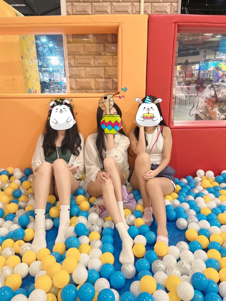 這球池我覺得很香🤤🤤
今天突然有個想法 
如果把整場包下來 然後都是推友
那會是什麼樣的畫面🤣🤣🤣

<a href="/ycddsrtfcdrgggg/">R+H共同帳號</a> 
<a href="/EEAA6210/">獅子🦁&兔子🐰 新北夫妻</a> 

#白襪好香
#史努比樂園
#陪玩姊姊會傻眼
#怎麼這個爸爸跟那個媽媽這麼親密
#怎麼那個媽媽跟這個媽媽的老公在卿卿我我
#你搞得我好亂😏😏😏