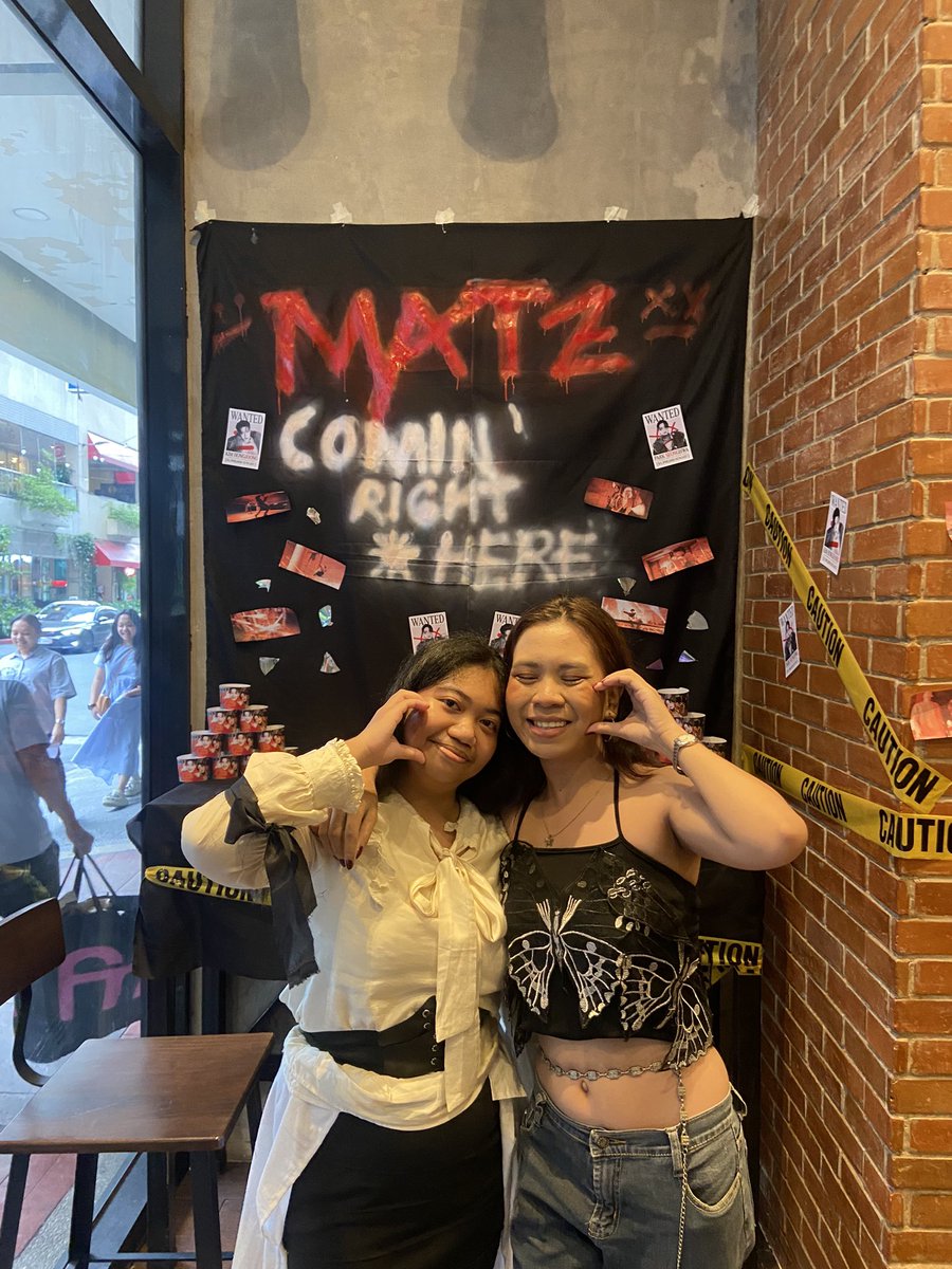 kangtyeonz's tweet photo. glad to meet some of my oomfs earlier !! see u soonest again pls 🥹🫶🏻

@yeorself @XISEONS @kukuhwami @alwaysyouyu @precioushongi https://t.co/xwz2TwYIYU