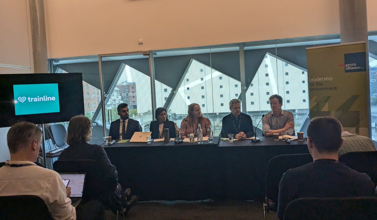 Standing room only as we kick off our first #Lab24 event on putting climate at the heart of a Labour govt

Excellent to hear <a href="/alistrathern/">Alistair Strathern MP</a>, <a href="/metecoban92/">Mete Coban MBE</a>, <a href="/thetrainline/">trainline</a> and <a href="/tessakhan/">Tessa Khan</a> speaking with huge ambition about work being done to embed environment in the new agenda