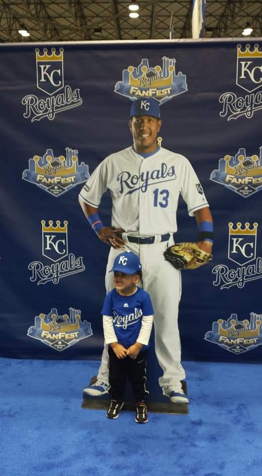 Good morning #Royals fans; time for a positive post! This has been an incredible season after last year for the boys, so no negative comments over here! To make you smile, here's Cam at FanFest in 2018! Probably my favorite picture of him and my Dad too 💙 #AlwaysRoyal