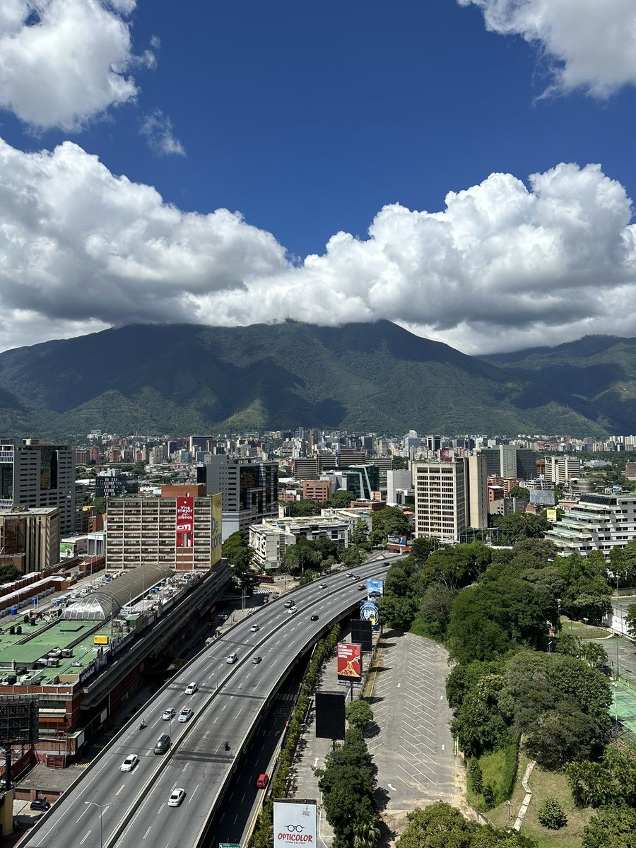 Raquel De Abreu 🇻🇪 tweet media