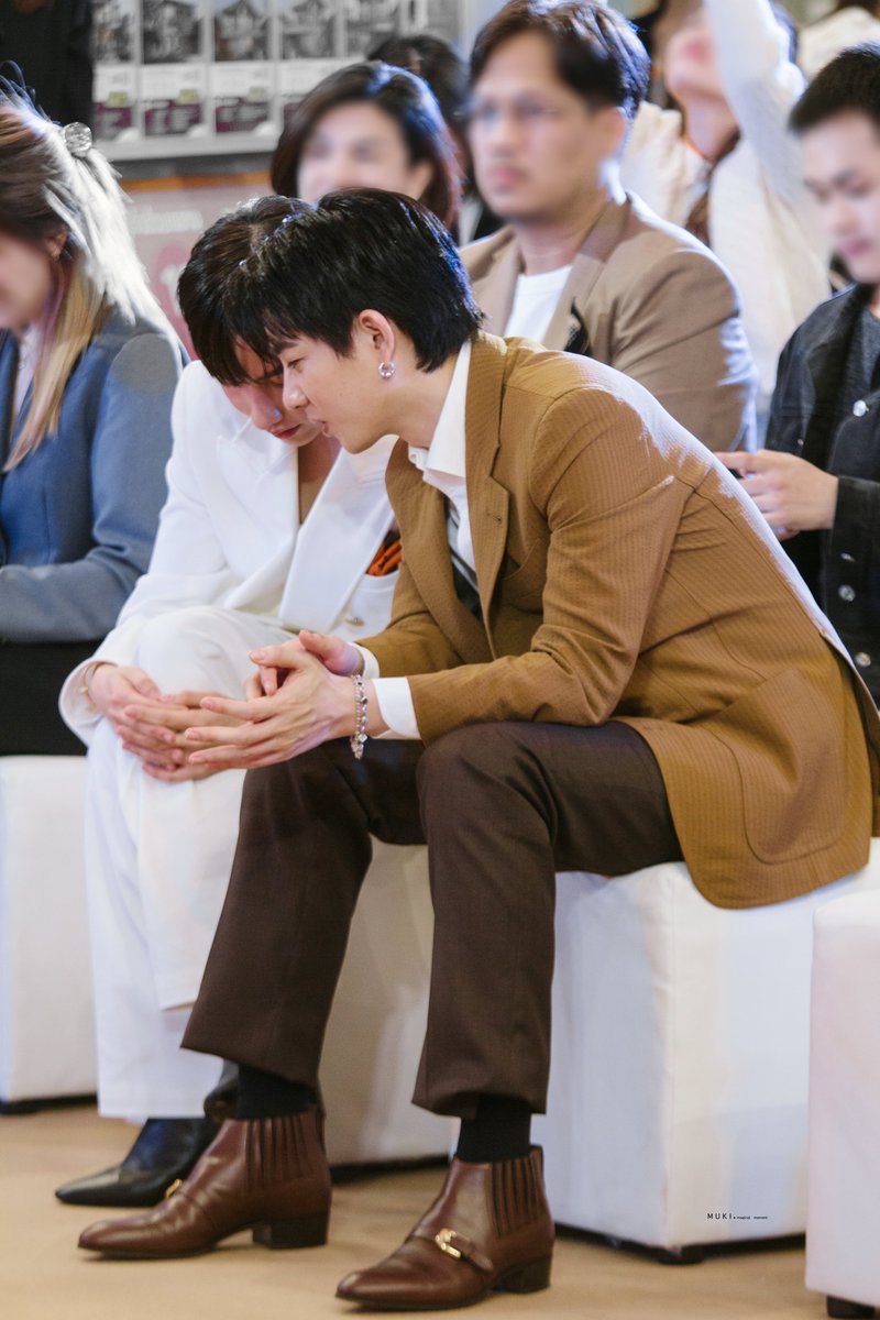 _mukiin's tweet photo. 👂

@AtthaphanP
@off_tumcial
#ออฟจุมพล #กันอรรถพันธ์ 
#SCXOffGun #ออฟกัน 
#SCExpressStation https://t.co/MPDW6XQl76