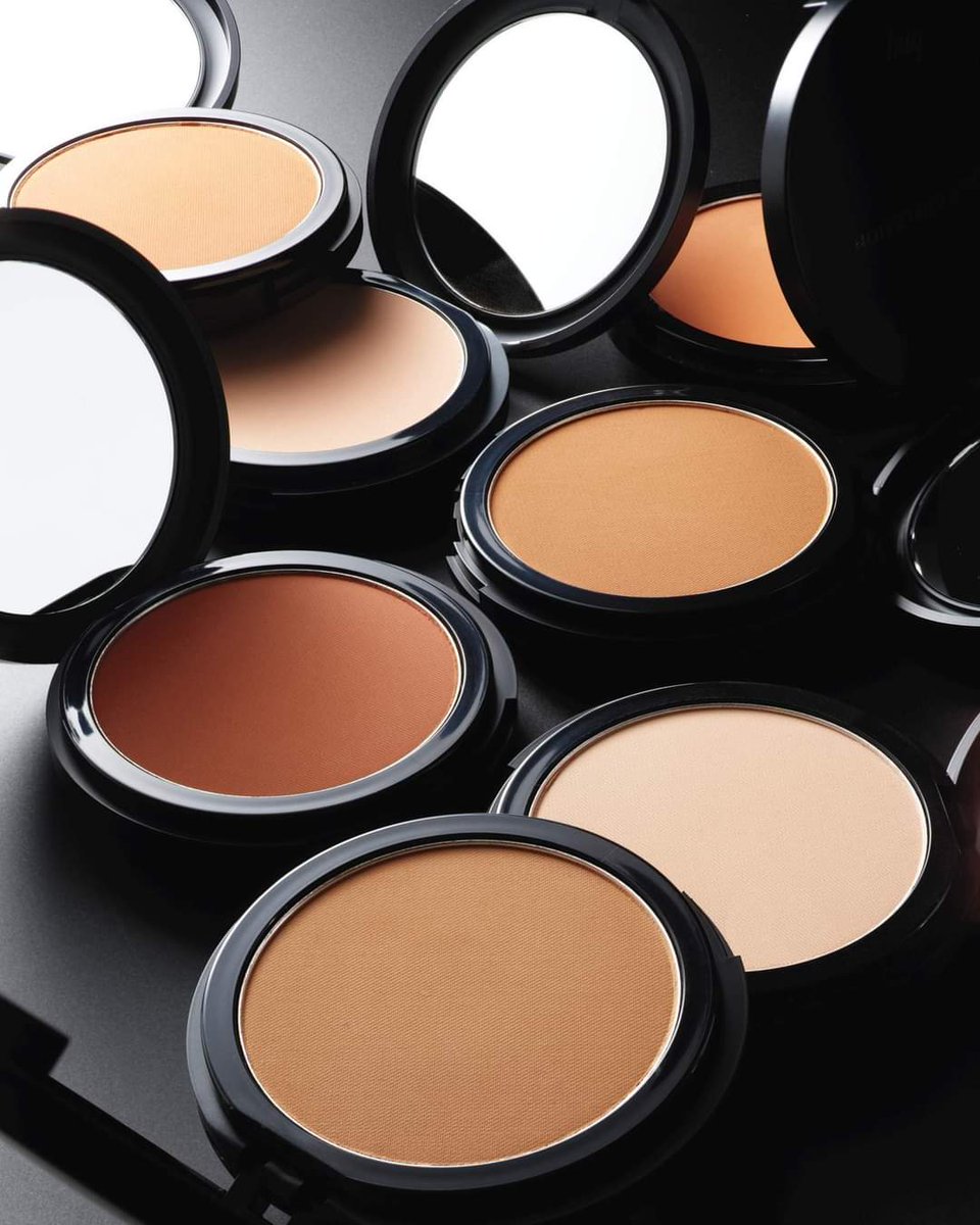 dharriswilliams's tweet image. The fmg Cashmere Compact Powder Foundation can be applied wet or dry as a foundation or setting powder with buildable medium-to-full coverage. ✨ Shop at avon.ca/repstore/dhw
#powderfoundation #avonmakeup  #avonrepedmonton #avonrepstalbert #avonrepnorthedmonton #avonrepcanada