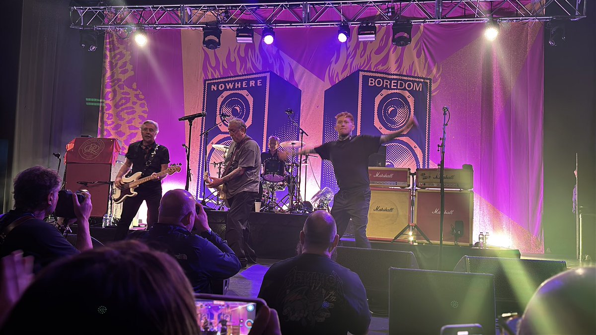 Considering there was such an uproar when it was announced that Frank Carter was joining the 3 Pistols for some gigs. It really feels the tide has turned after witnessing one of the current gigs! 
Birmingham last night and so many smiling faces on and off the stage.