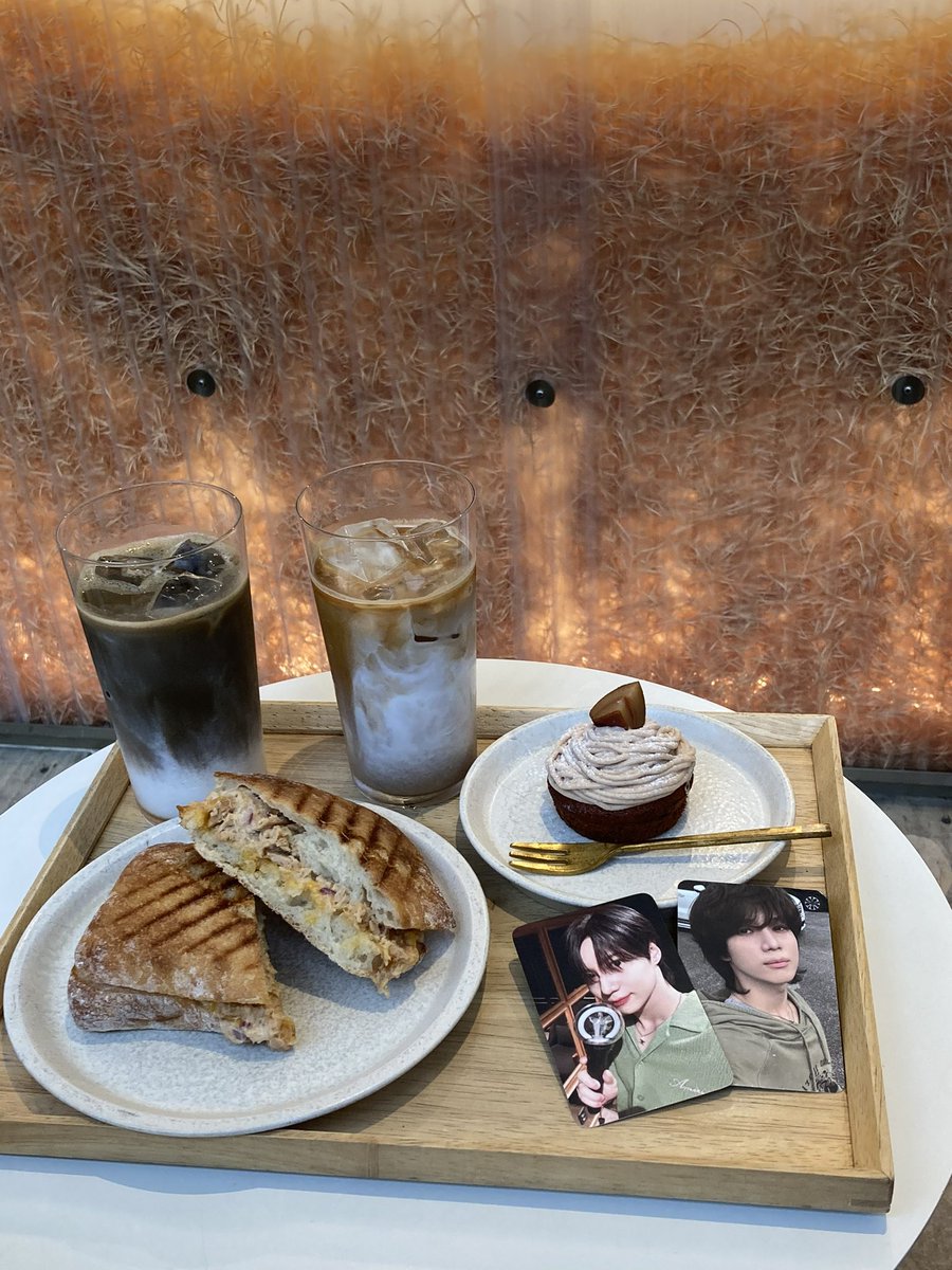 taem_pi_'s tweet photo. #Ephemeral_Gaze_Tokyo 
今回のビジュもセトリも私の好みで大正解すぎた◎◎テミンは何年経っても私の中のナンバーワンで唯一無二だよ💛🤝🐥 https://t.co/CsUECv3IFL