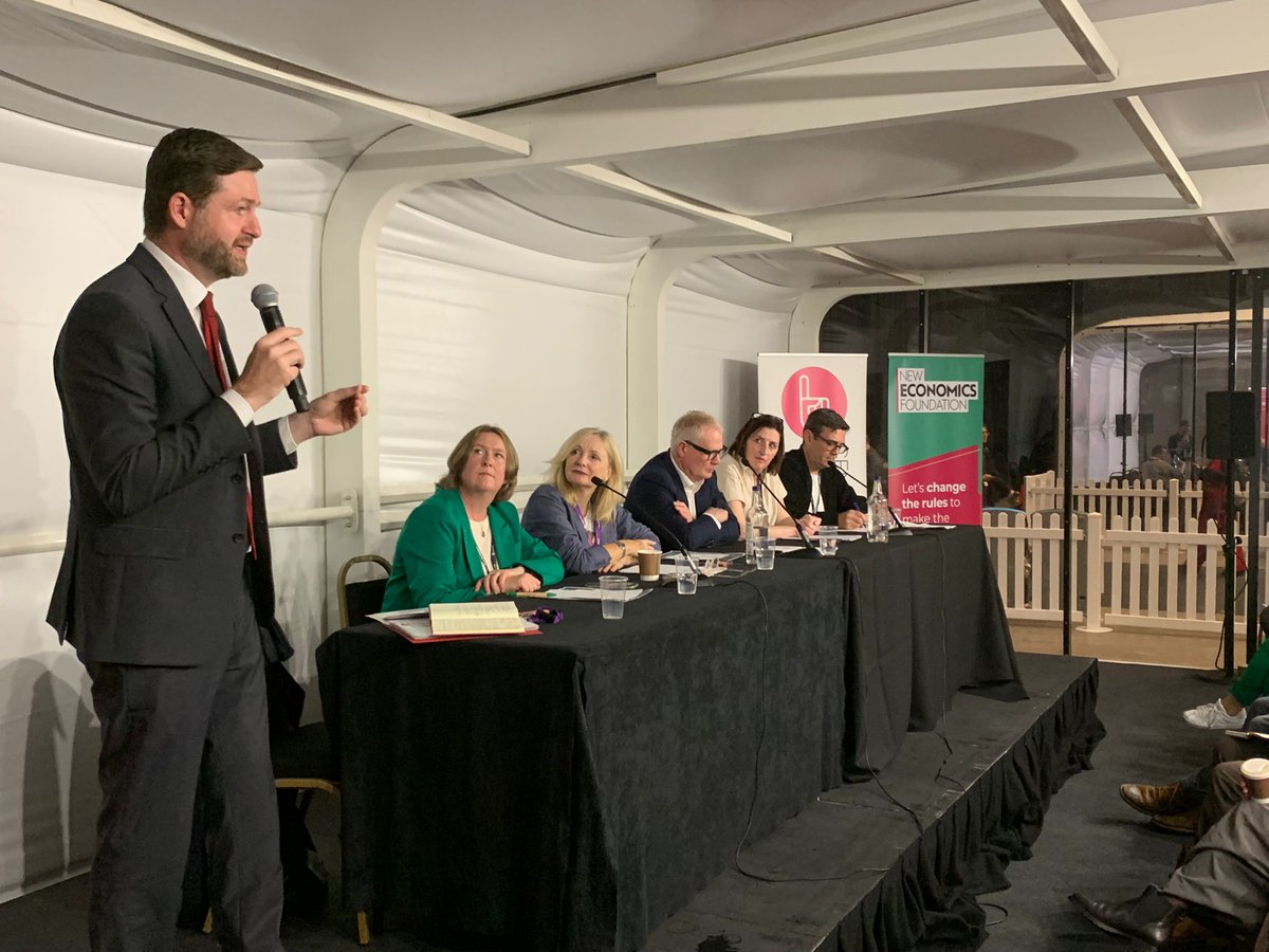 "English devolution act will be transformational for the country. Devolution by default will be our central principle. We will give communities the power and resources they need to crack on with their needs."

<a href="/OldhamJim/">Jim Jones</a> speaking at our #LabourConference event  now