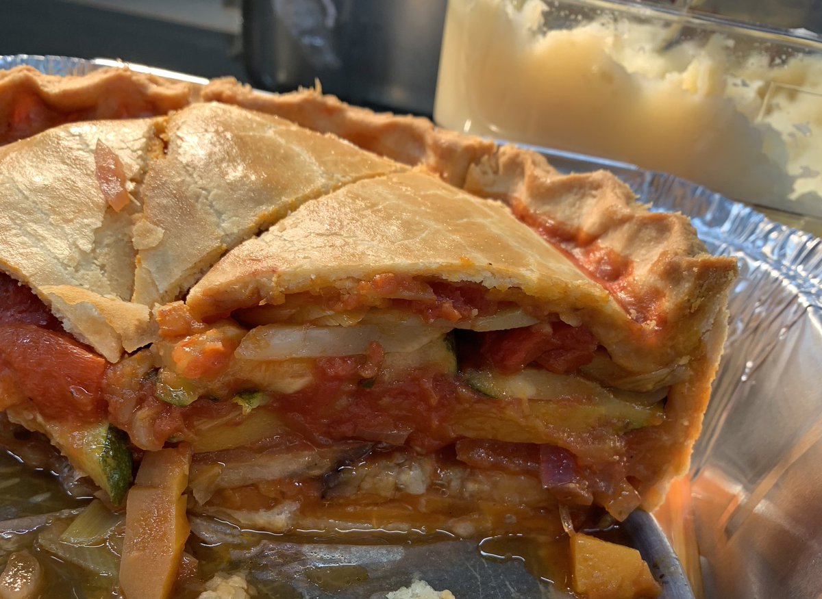 PambourSarah's tweet photo. So happy with my patients HCH Home Grown Vegetable Pie for lunch today!
All home grown apart from bn squash and broccoli stalks(needed using and we #lovefoodhatewaste!) #BritishFoodFortnight #PieChallenge @LoveBritishFood https://t.co/Rdd8M6aiPC