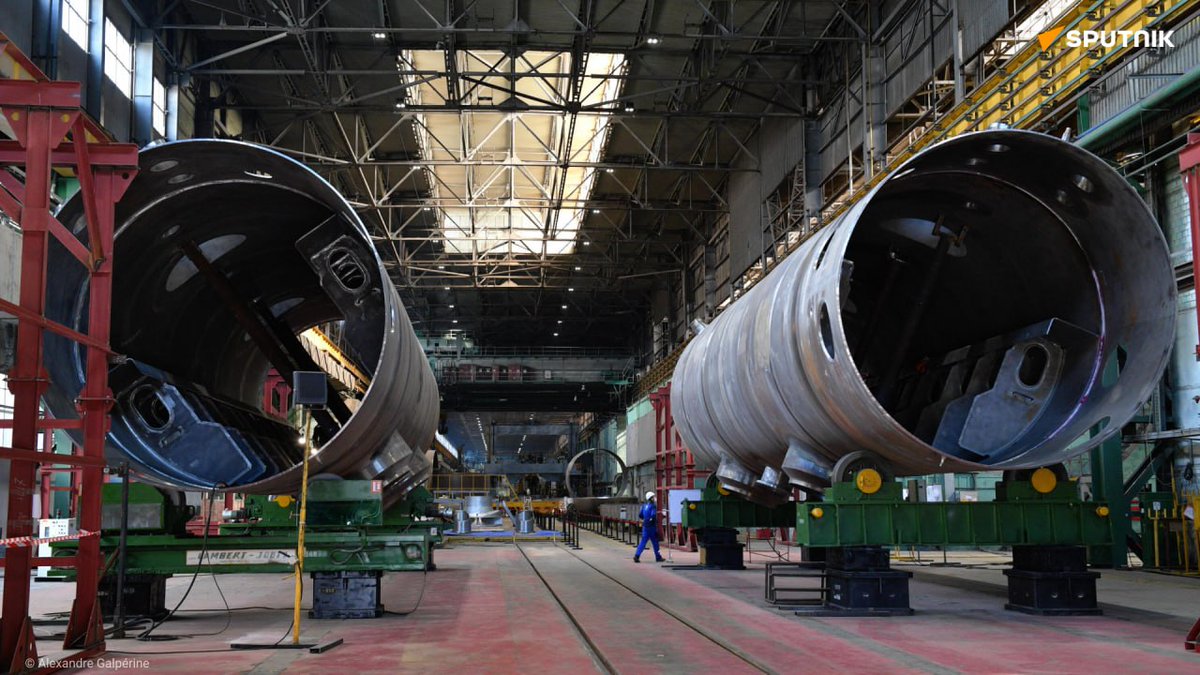 sputnik_afrique's tweet photo. L'#Égypte considère la centrale #ElDabaa comme la base de sa diversification énergétique.
C'est ce qu'a annoncé la présidence au sortir d'une réunion entre le Président #Sissi, son Premier ministre et le ministre de l'Énergie qui a porté sur les avancées de ce projet russe. https://t.co/n87XW7aQ4j