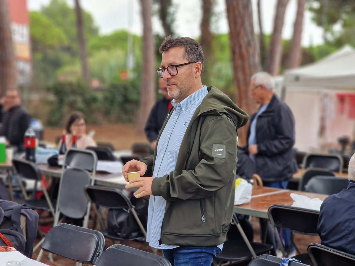 arandapaco's tweet photo. Moments a la Festa de la Rosa de @socialistes_cat 
Els socialistes vallesans amb una gran representació de totes les agrupacions amb més de 750 persones. @PSCVOCC https://t.co/sSb5IUVs9R