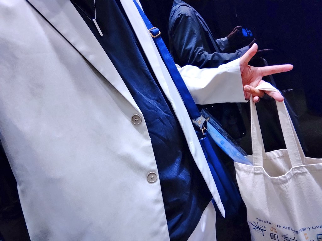 racmier's tweet photo. 私が会場を出た最後の最後のなゆふぁんずとなり、
なゆたんが私を見送ってくれました
私が名乗ると嬉しそうにして、
服装を褒めてくれたこと…忘れない😇
NaYuriのライブも行くと伝え、
最後に「Happy Birthday !!」を言うと、
少しはにかみながらお礼を言ってくれました✨
かわいい🫶

#なゆふぁんみ https://t.co/M1EJrUlFx1