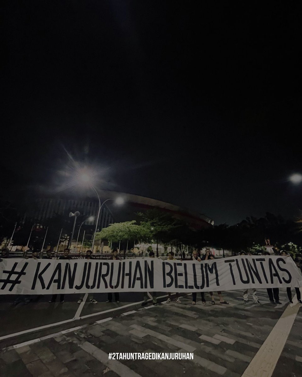 Jika perjuangan memperoleh keadilan terlalu tinggi bagimu, maka cukup pahami apa yang dilakukan oleh pak Midun sebagai; cara untuk merawat ingatan.

#KanjuruhanBelumTuntas