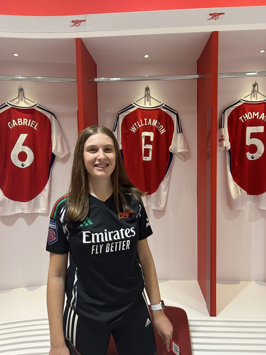 Claire__1980's tweet photo. Stadium tour yesterday, opening match of season, @lexiemae_13 in her element! https://t.co/6GuPv8WKbd