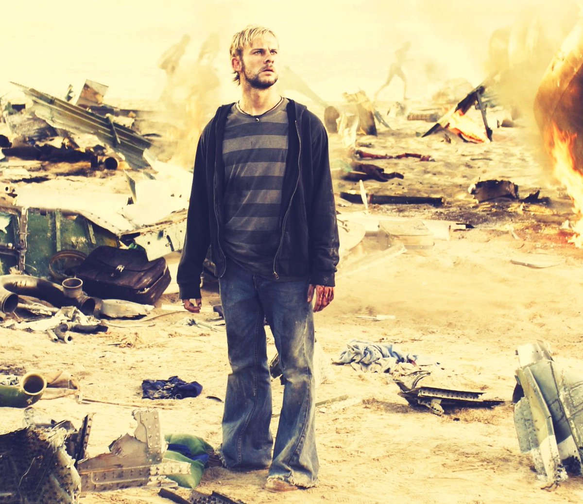 20 years ago today, Oceanic Flight 815 disappeared over the Pacific Ocean en route from Sydney to Los Angeles with 324 people onboard. #LOST