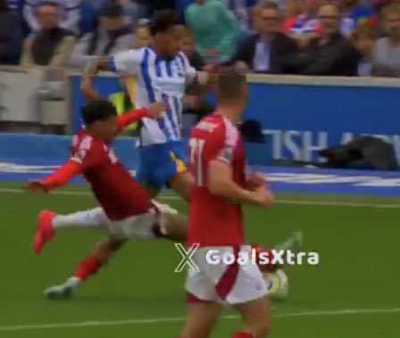 LouisWheeldonNS's tweet photo. Rob Jones you absolute fucking bastard https://t.co/2pIPXVETdW