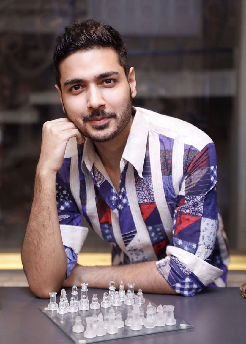 SoumanBose's tweet photo. let’s play. 

find me on https://t.co/XLRzsshKIa @ soumanbose . 

game on ! 

https://t.co/DTcKdpBwi3 @chesscom 
#chess https://t.co/ONoGGB0nch