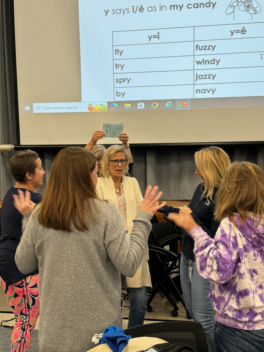 Early Intervention and Student Instructional Support Teachers learning engaging, interactive, purposeful word recognition and vocabulary strategies in Orton-Gillingham training so all readers can #belonggrowsucceed! @aacpseril @gabbisheckells