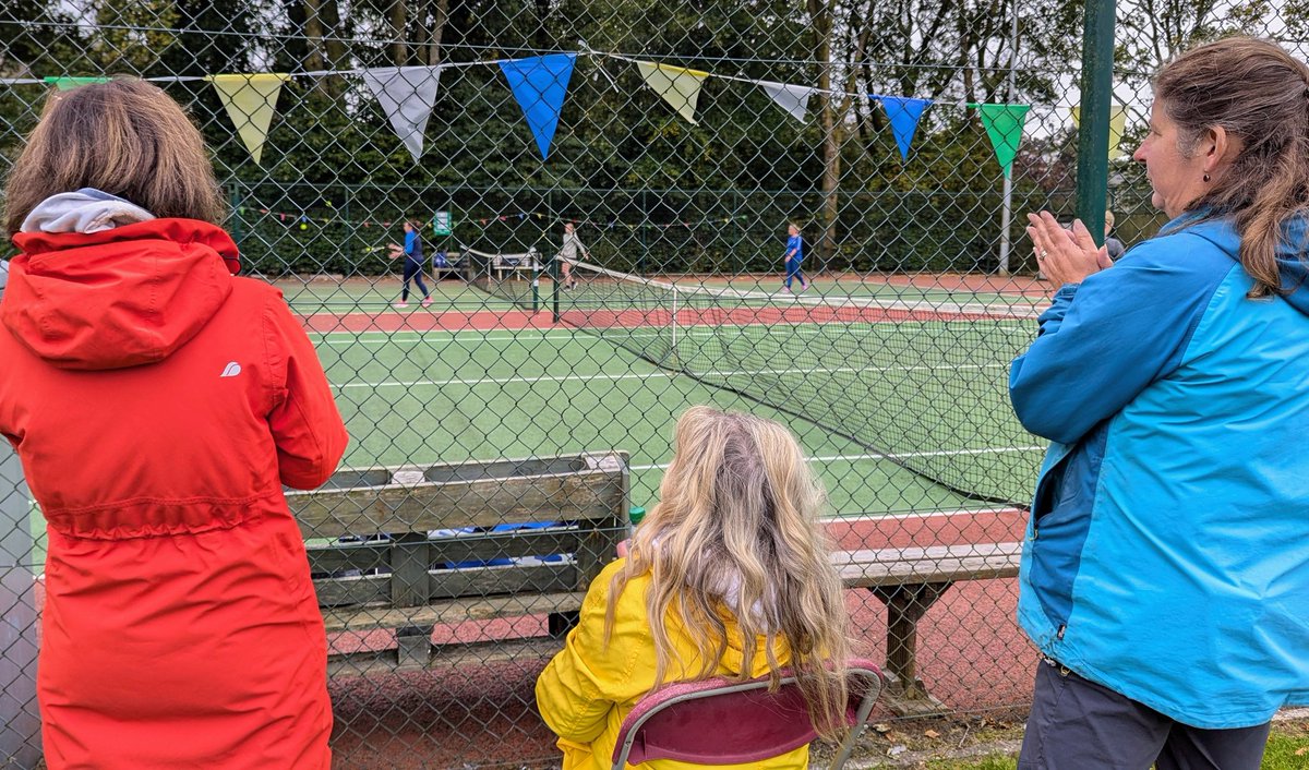 🎾👏😁🎾👏👏😁🎾👏😁🎾

A momentous week for Strathaven Tennis Club.

First ever league matches for our Women's 2nd Team and our Under 9, Orange Ball Team.

The women recorded a comfortable win, with the youngsters losing out to a strong Rutherglen team.

🎾👏😁🎾👏👏😁🎾👏😁🎾👏