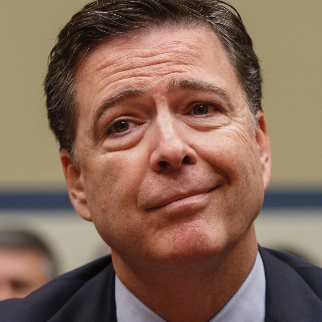 anyonewantchips's tweet photo. I’ll never forgive James Comey for handing the 2016 election to Trump. https://t.co/ahIhLyu3Ip