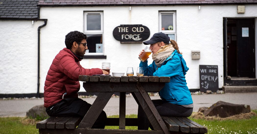 AnotherViewCL's tweet photo. At a Remote Scottish Pub, a Pint Worth Hiking 20 Miles https://t.co/RRiYlef0bv https://t.co/99Uf8ok4cN