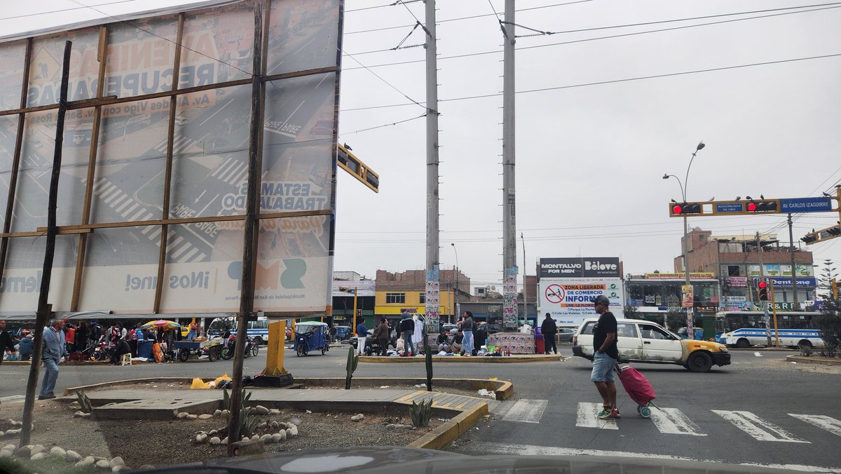 p4drin0's tweet photo. @munidsmpoficial me parece una burla que digan que la zona esté liberada cuando la verdad es otra, algo que decir alcalde @HernanSifuentes ? https://t.co/f7N8A06NiF
