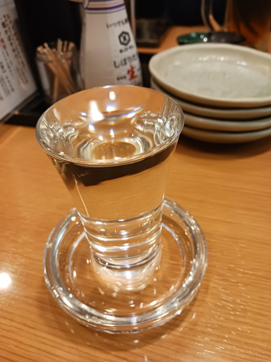 Ringonatu's tweet photo. お土産は鬼怒川温泉駅近くのバームクーヘン。昨日の夜は少し🍶もいただきました。

明日は年寄りの用足しなどして、明後日から仕事がんばろ！

#HACHIYAバームクーヘン
#HACHIYA https://t.co/MCmY1JBMbz