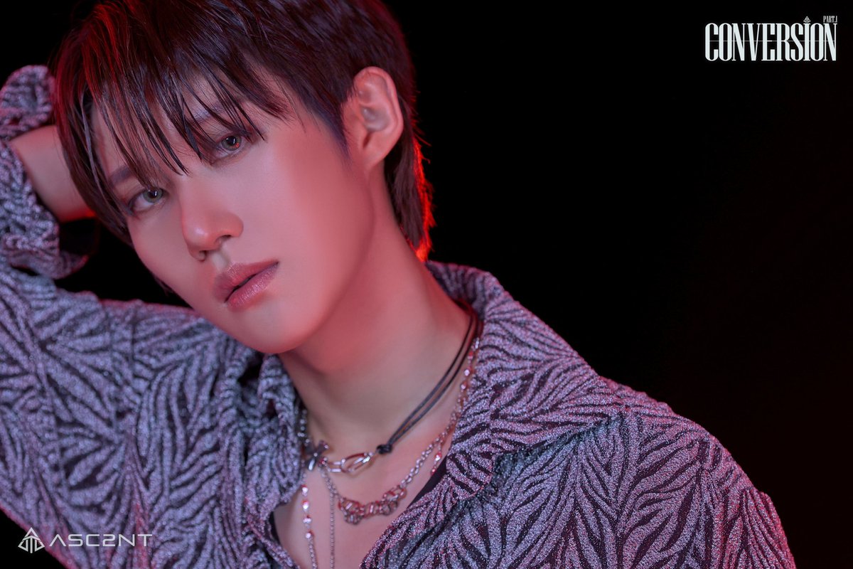 ASC2NT_OFFICIAL's tweet photo. 어센트(ASC2NT) 2nd Single Album

𝐂𝐨𝐧𝐯𝐞𝐫𝐬𝐢𝐨𝐧 𝐏𝐀𝐑𝐓.𝟏
CONCEPT PHOTO (Night ver.)   

#카일 #KYLE #カイル

2024.10.04 6PM(KST)

#ASC2NT #어센트
#conversion_part1 https://t.co/0iRkt0whne