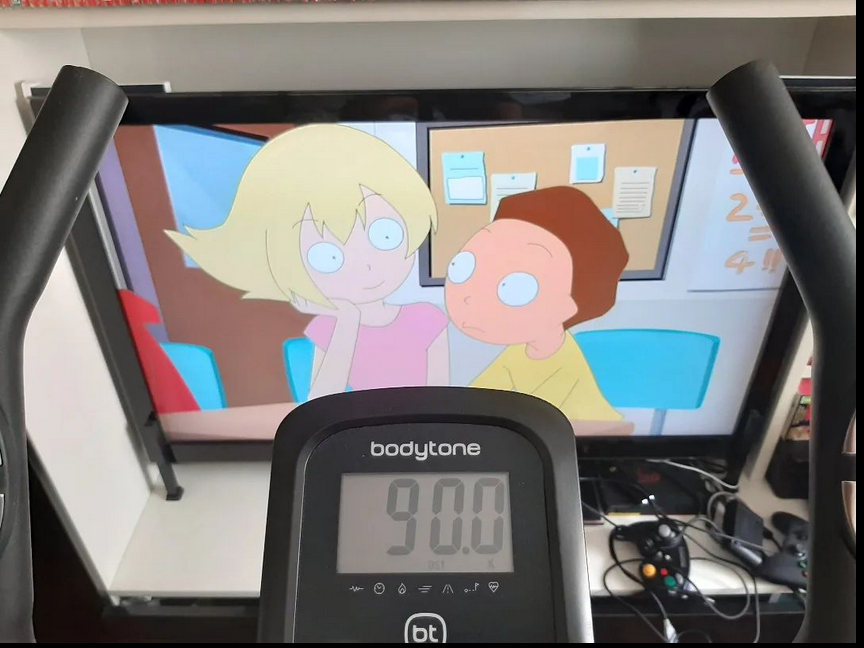 ShiryuGL's tweet photo. Week 14 (bonus round): 90 km.
Total: 930 km.
Managed to sneak a extra week before surgery tomorrow. Will be soem time before I can get back on the saddle.
#staticbike #fitness #rockandmorty #rickandmortytheanime https://t.co/mlKhEOZndy