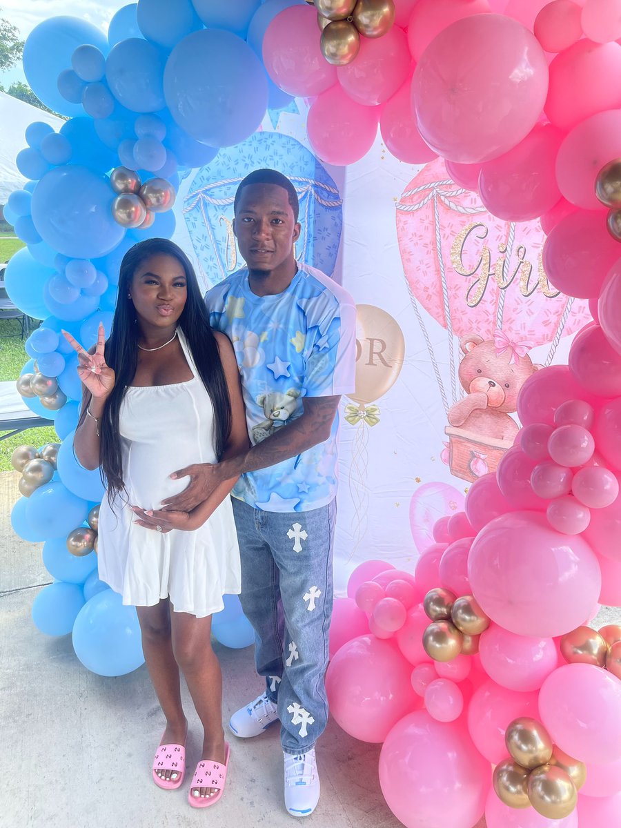 update: we are married &amp; now we’re having a baby girl 💖