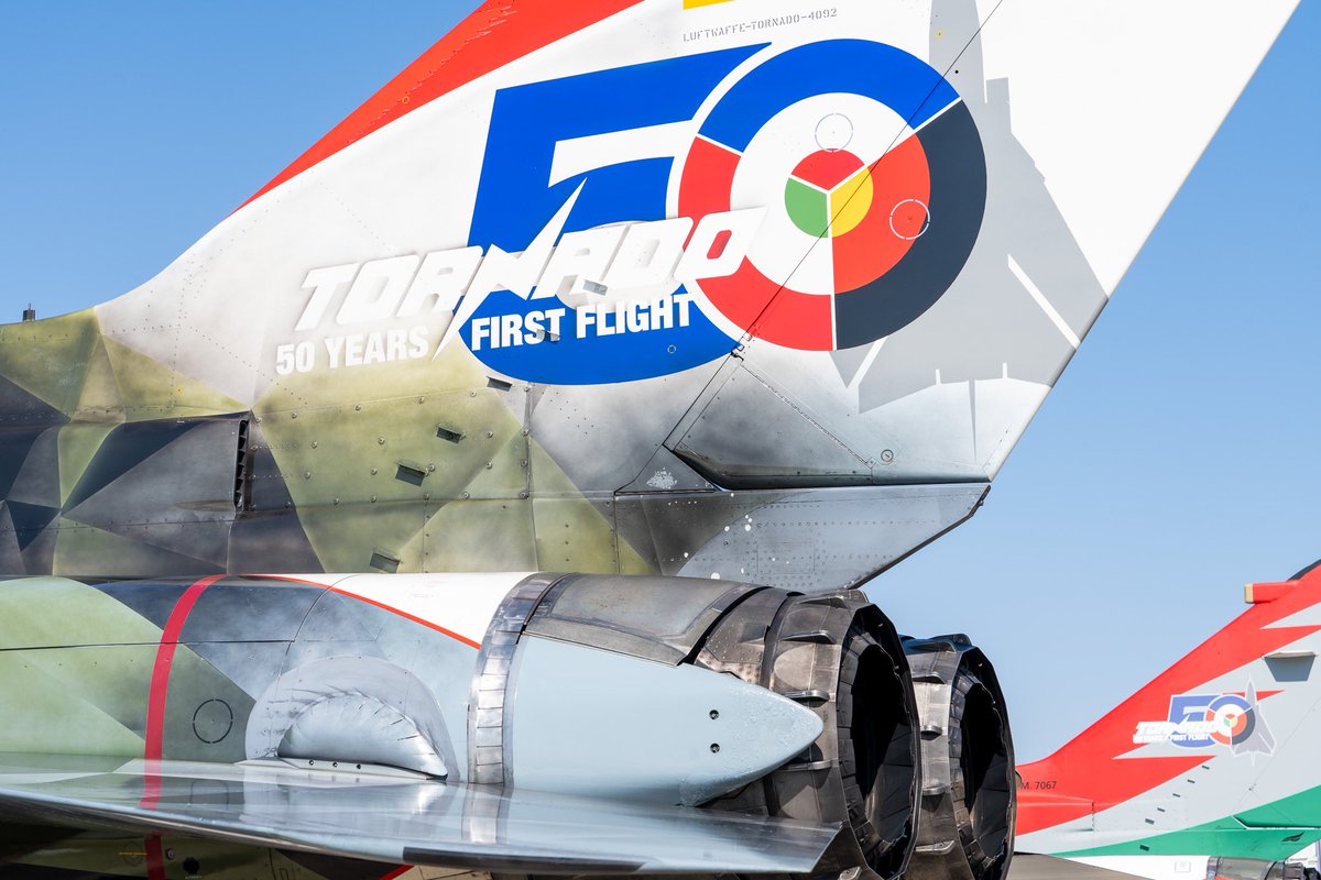 Congratulations to all my colleagues of the "Tornado team”, Europe's first joint combat aircraft programme, which is celebrating its 50th anniversary.
Happy birthday, Tornado! Your success story will live on in further developments of the Eurofighter and FCAS.
#Europe #Defence