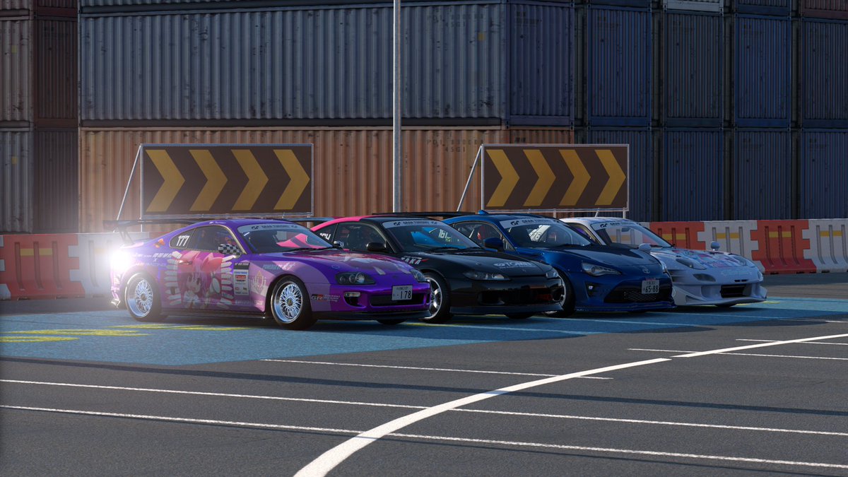 皆様ご参加ありがとうございました。
5年8ヶ月、11回に渡るドリフェスも今日で一段落を迎えます。

毎回ドリフェスの時期になると、2ヶ月以上前からはっとさんと打ち合わせを重ね、当日に向けて運営みんなが自分の時間や精神を削って準備してきました。(続)

#GTDriftFes