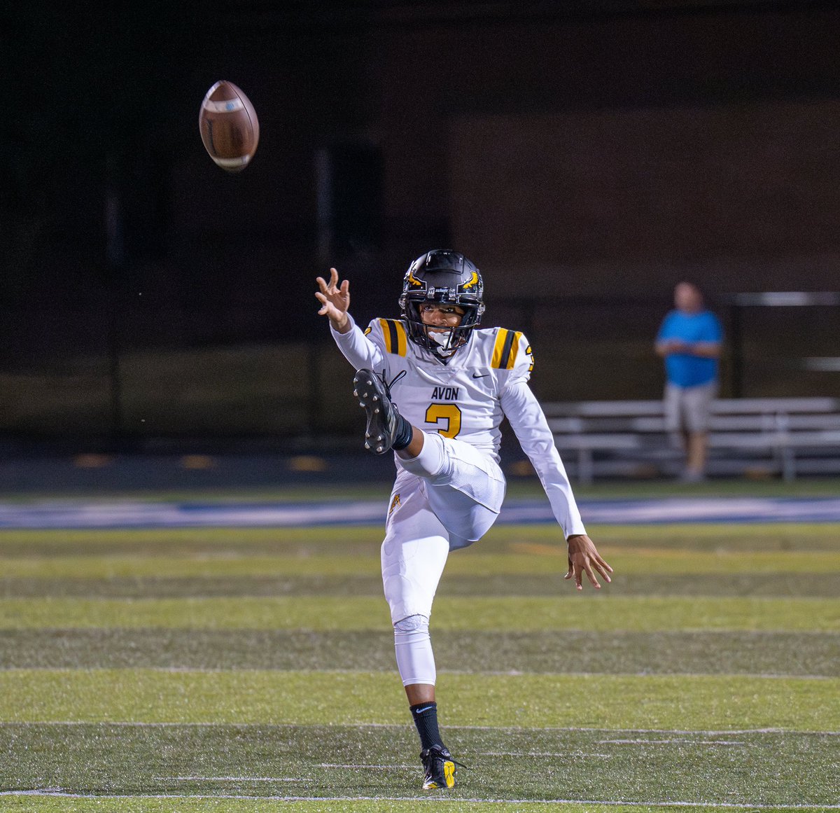 TimothyPaciorek's tweet image. Honored to help my team any way that I can. @Orioles_AD @AvonFBOrioles @RobGibsonHC @Coach_GerberII @fbcoachjmayo @coachbrad54 @KevinMcGrath482 @RyanJBallou #defendthevalley