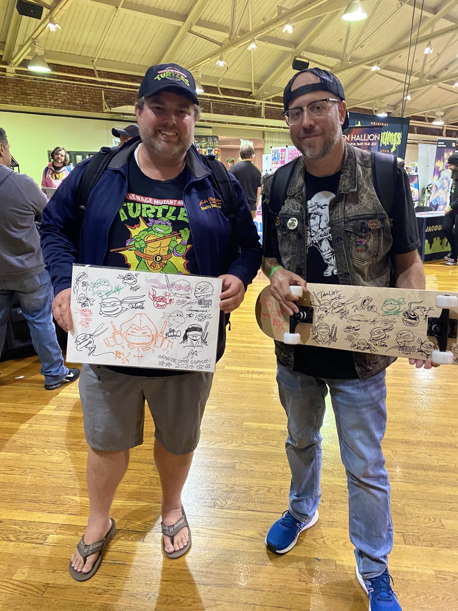 TwinzerDad's tweet photo. When my 40th Birthday rolled around, and people asked what I was doing on the day, they were shocked to hear me say “nothing really.” Because the real Shellabration was this weekend where my best friend flew in from Florida and we drove up to NH to go to #GraniteCon for TMNT fest https://t.co/LDo7Cnxlge