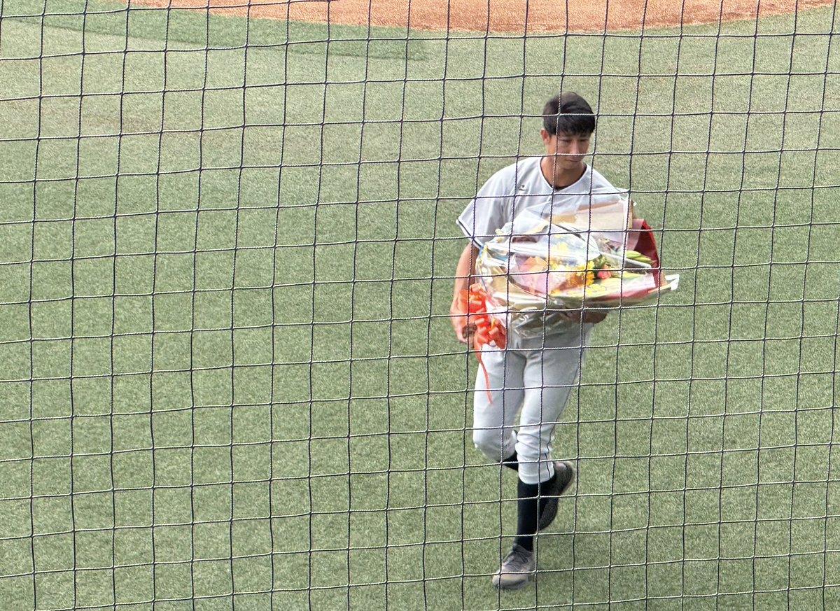 2kanegreen's tweet photo. @t_miyata_kmf2 
みやっちーーー

福ちゃんの現役ラストを見届けに行ってきたよー！！

福ちゃんが登場曲に｢Everybody Go｣を使用したから見てみようと思ったホークス戦⚾︎

そしてがっつり⚾︎にハマりました( *´꒳`* ) https://t.co/xWrIfiOFo5