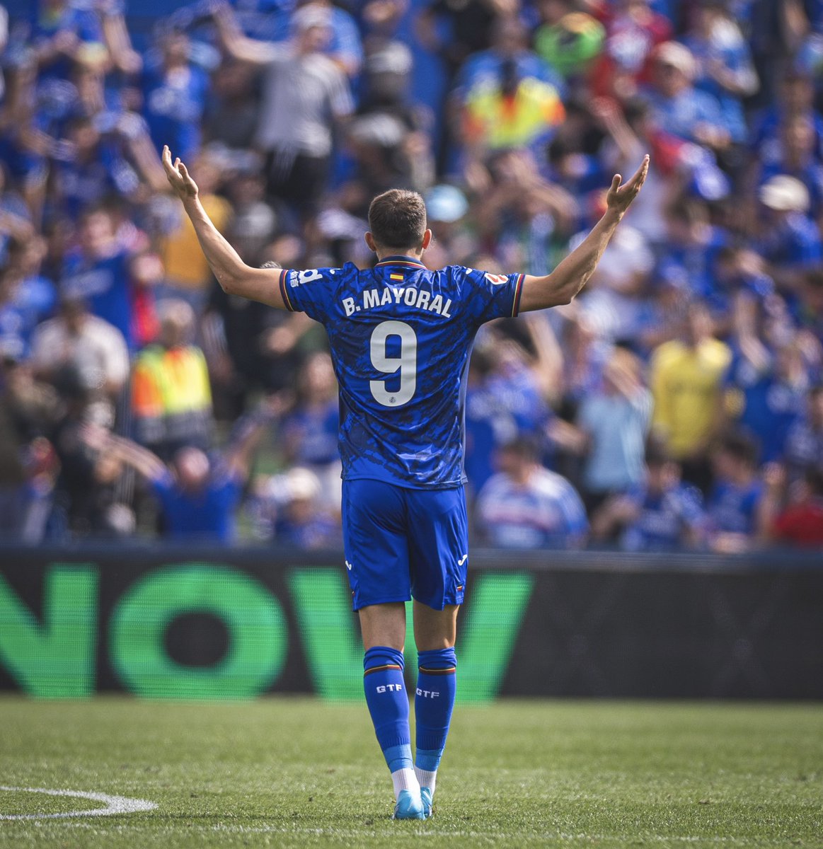 _Alvarovic's tweet photo. Que la Virgen de los Ángeles proteja a Borja Mayoral, le mantenga sano y con goles. Por ahí pasa la posible salvación del Getafe. 🙏💙 https://t.co/rZzEMb8BE0