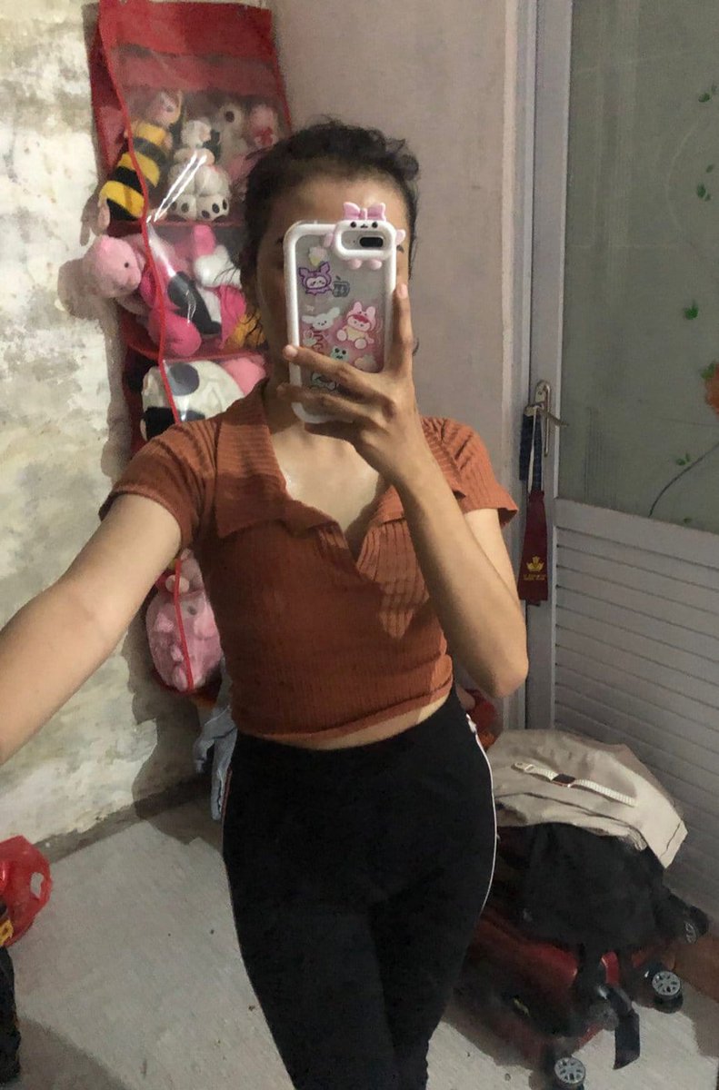 My wife full body
TB 150
BB 39
Cari patner yg bisa muasin istriku
Syarat msh kuat goyang kenceng dan lama krna istri suka di bawah,punya kont yg keras bgt,bisa bikin istriku nyaman dan puas di ranjang.minat DM