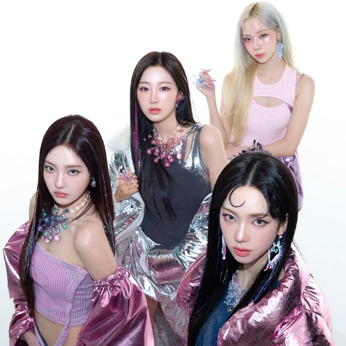 Both aespa and ILLIT will comeback on the same day, October 21st.