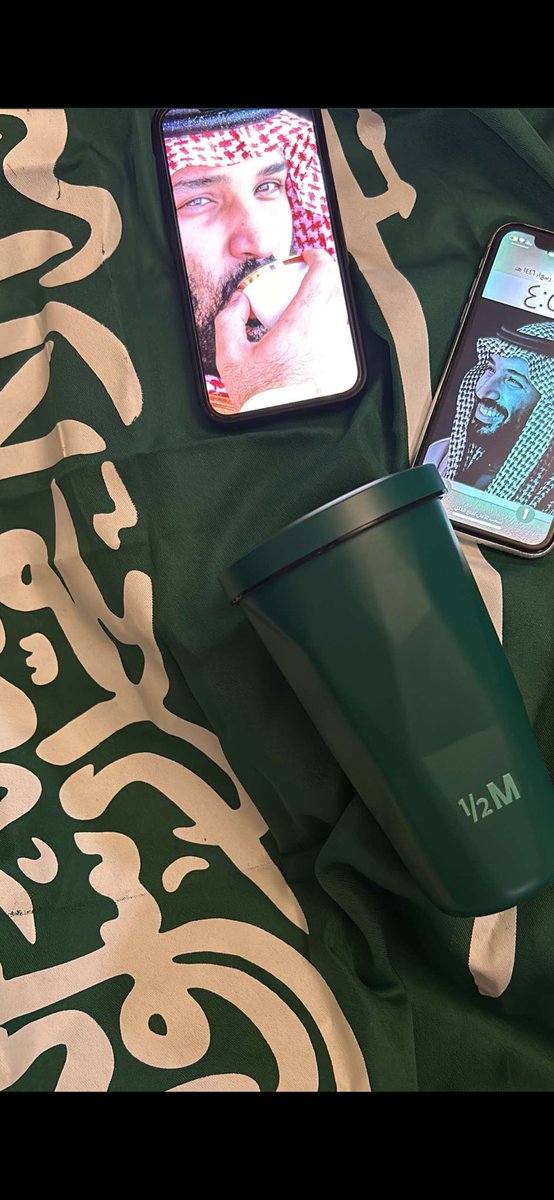 haaak_al's tweet photo. #اليوم_الوطني_السعودي_94
مساء الوطنيه والولاء لأغلى وطن..💚💚💚 https://t.co/BDEK8aVTWy