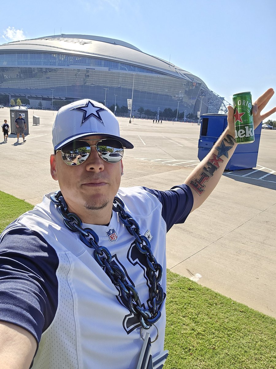 Kelly K-9 🌵 tweet media