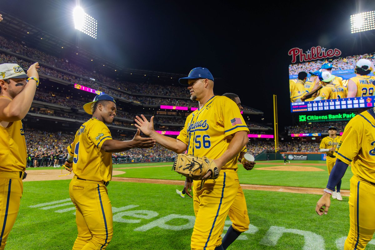 TheSavBananas's tweet photo. Philly, you were oh so special...a Philly special if you will🤪  We had not one, but FOUR former Phillies suit up in yellow and join us - Shane Victorino, Joe Blanton, Jamie Moyer, and Ryan Howard. We weren't dancing on our own, we were dancing with all of you! It was an incredible night in front of over 45,000 Bananas fans - our biggest crowd yet. Citizens Bank Park, thanks for making it a night to remember💛
See you next weekend, Savannah!