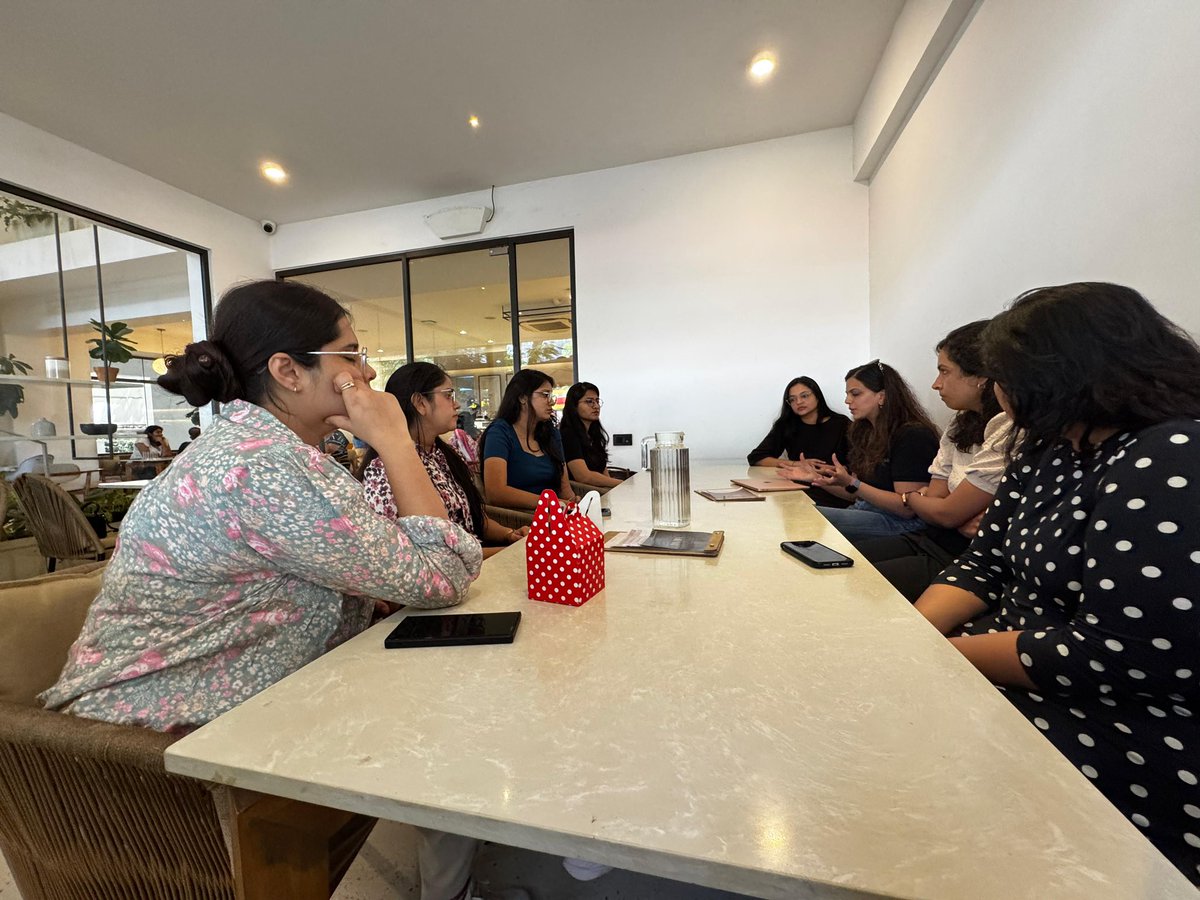 Sundays are for coffee, conversation, and…money talk! 💸 The Basis Collective got together to chat about the big stuff— inflation, investments, insurance, and even inheritance. Peer learning never felt so empowering (or fun)! Want in? DM us to join the next session!